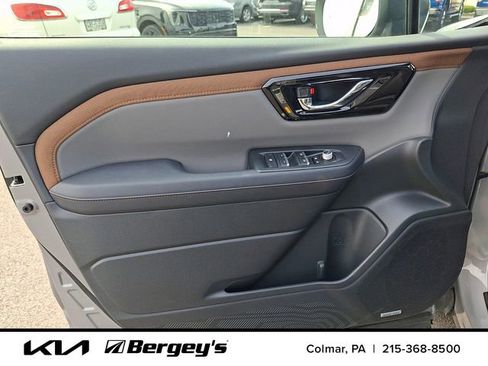 Used 2025 Subaru Forester Sport AWD/4WD image 14