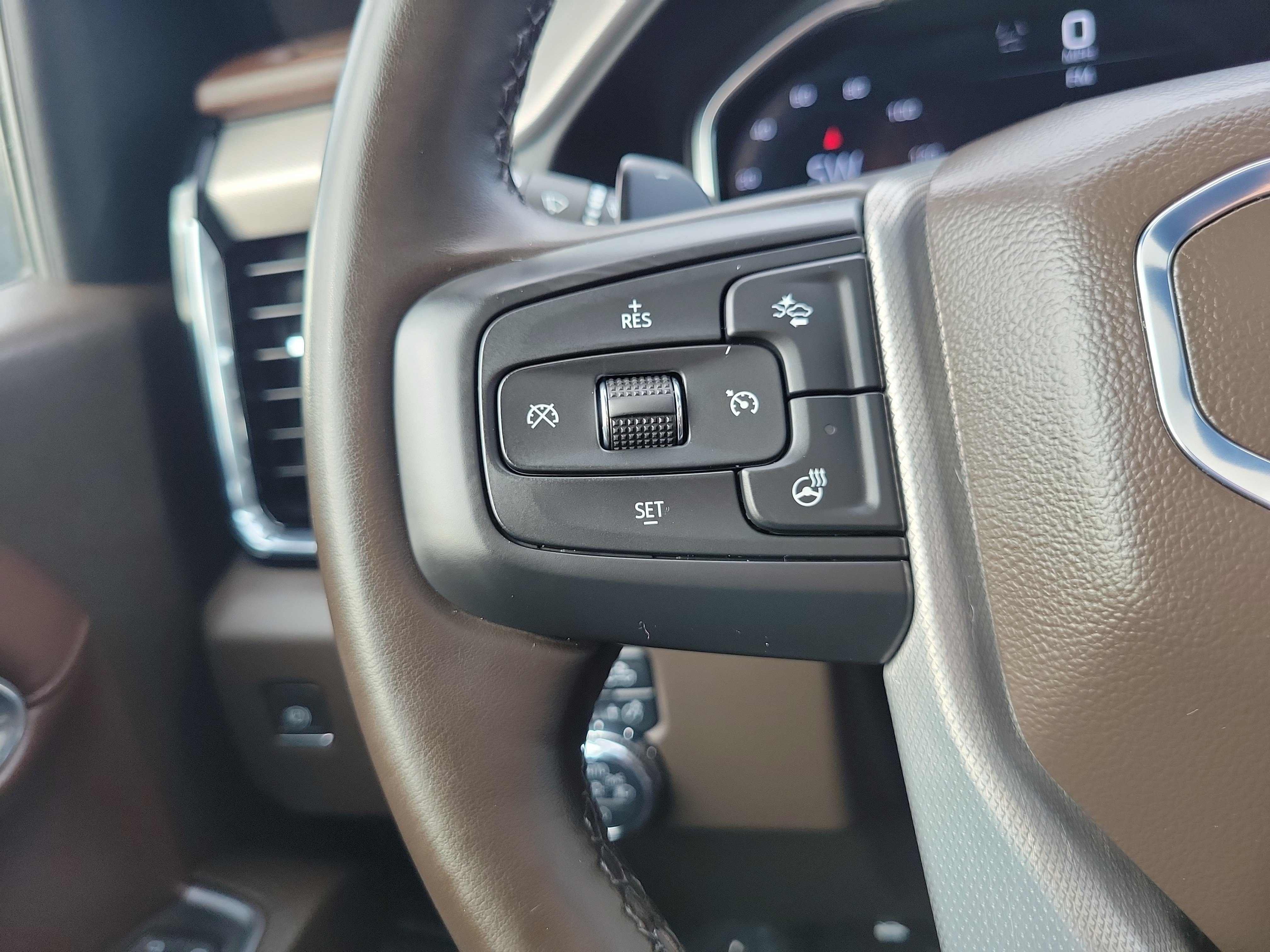 Used 2024 GMC Sierra 1500 Denali w/ Denali Reserve Package AWD/4WD image 20