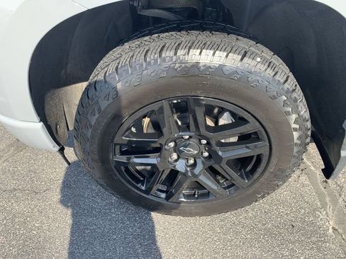 Certified 2024 Chevrolet Silverado 1500 RST AWD/4WD image 33