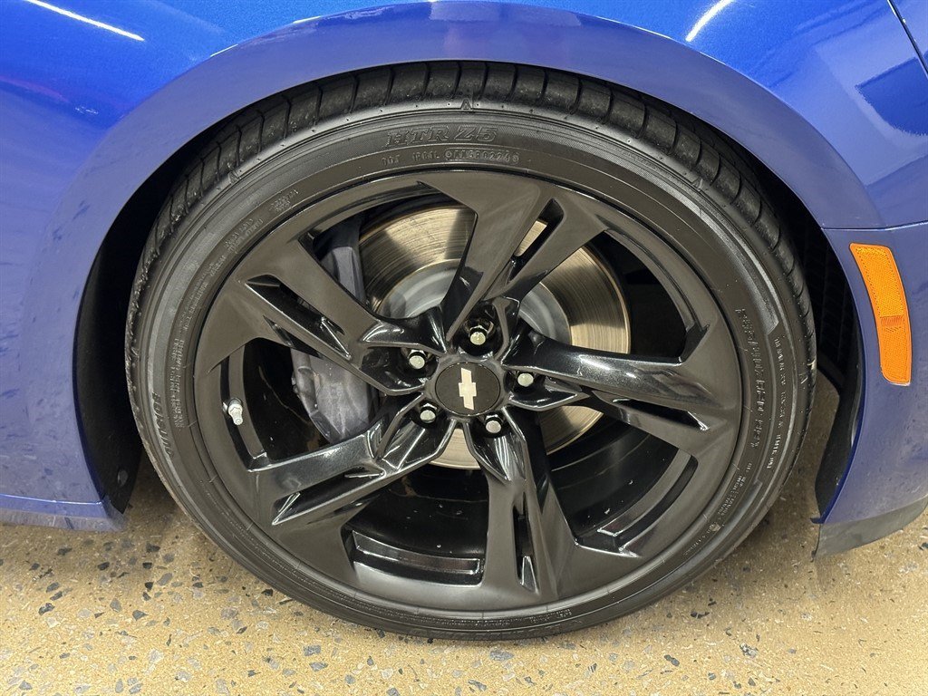Used 2019 Chevrolet Camaro SS RWD image 20