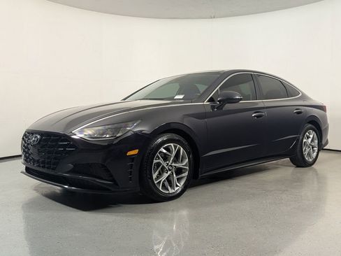Used 2023 Hyundai Sonata SEL w/ Convenience Package FWD image 3