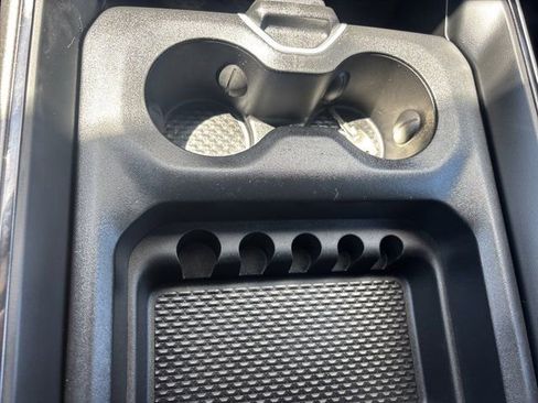 Used 2023 RAM 1500 Big Horn AWD/4WD image 39