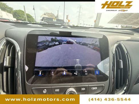 Certified 2022 Chevrolet Equinox RS w/ RS Leather Package AWD/4WD image 16