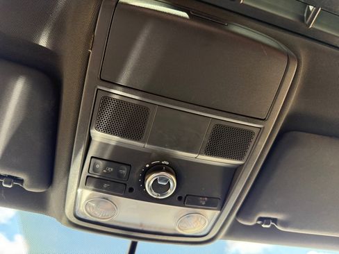 Used 2018 Volkswagen Passat GT image 35