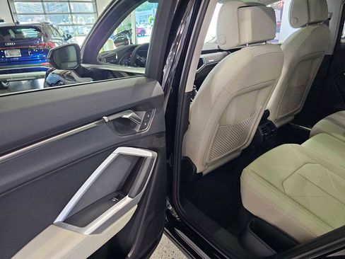 New 2025 Audi Q3 2.0T Premium w/ Convenience Package image 18