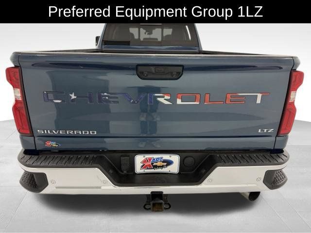 Certified 2024 Chevrolet Silverado 3500 LTZ w/ LTZ Premium Package AWD/4WD image 4