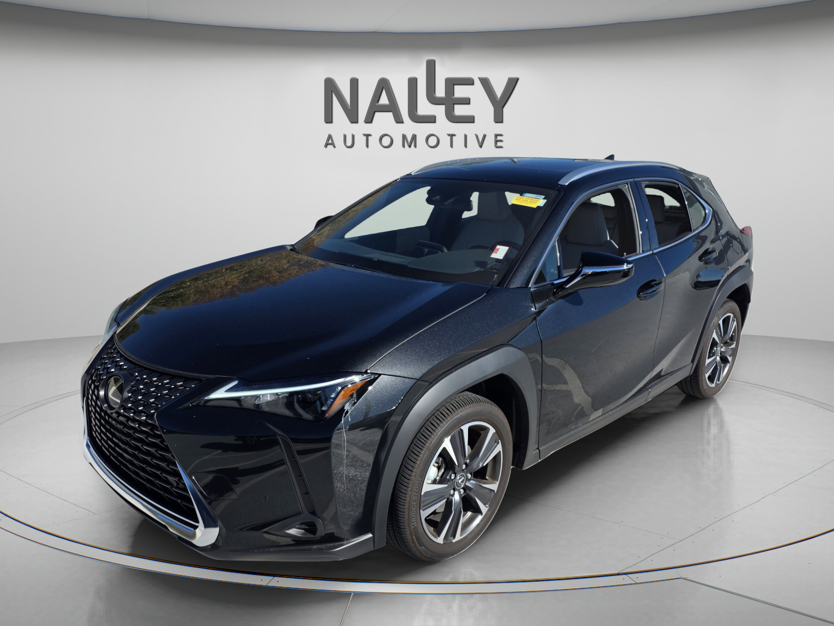 Used 2024 Lexus UX 250h FWD image 1