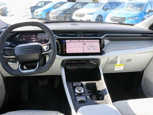 New 2026 Jeep Cherokee Laredo image 15