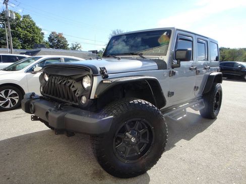 Used 2015 Jeep Wrangler Unlimited Sport w/ Quick Order Package 24S AWD/4WD image 1