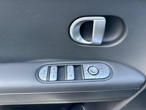 Used 2024 Hyundai Ioniq 5 SEL RWD image 11