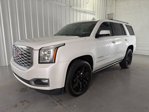 Used 2018 GMC Yukon Denali w/ Denali Ultimate Package image 3