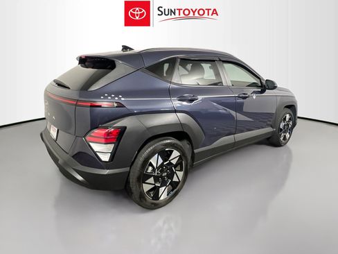 Used 2024 Hyundai Kona SEL w/ Convenience Package FWD image 4