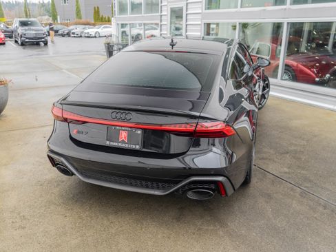 Used 2025 Audi RS 7 Performance image 6