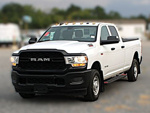 Used 2022 RAM 2500 Tradesman RWD image 2