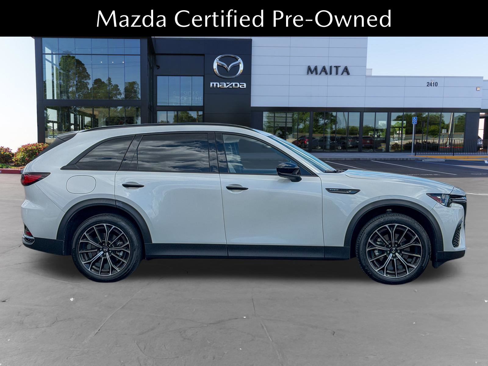 Certified 2025 MAZDA CX-70 Plug-In Hybrid w/ Premium Pkg AWD/4WD image 2