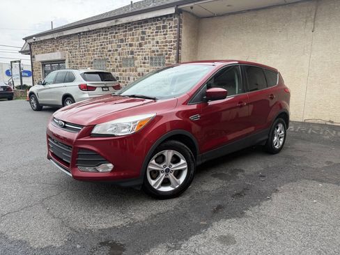 Used 2015 Ford Escape SE AWD/4WD image 2