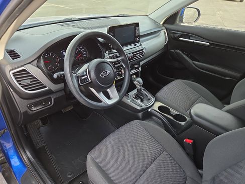 Used 2021 Kia Seltos LX image 15