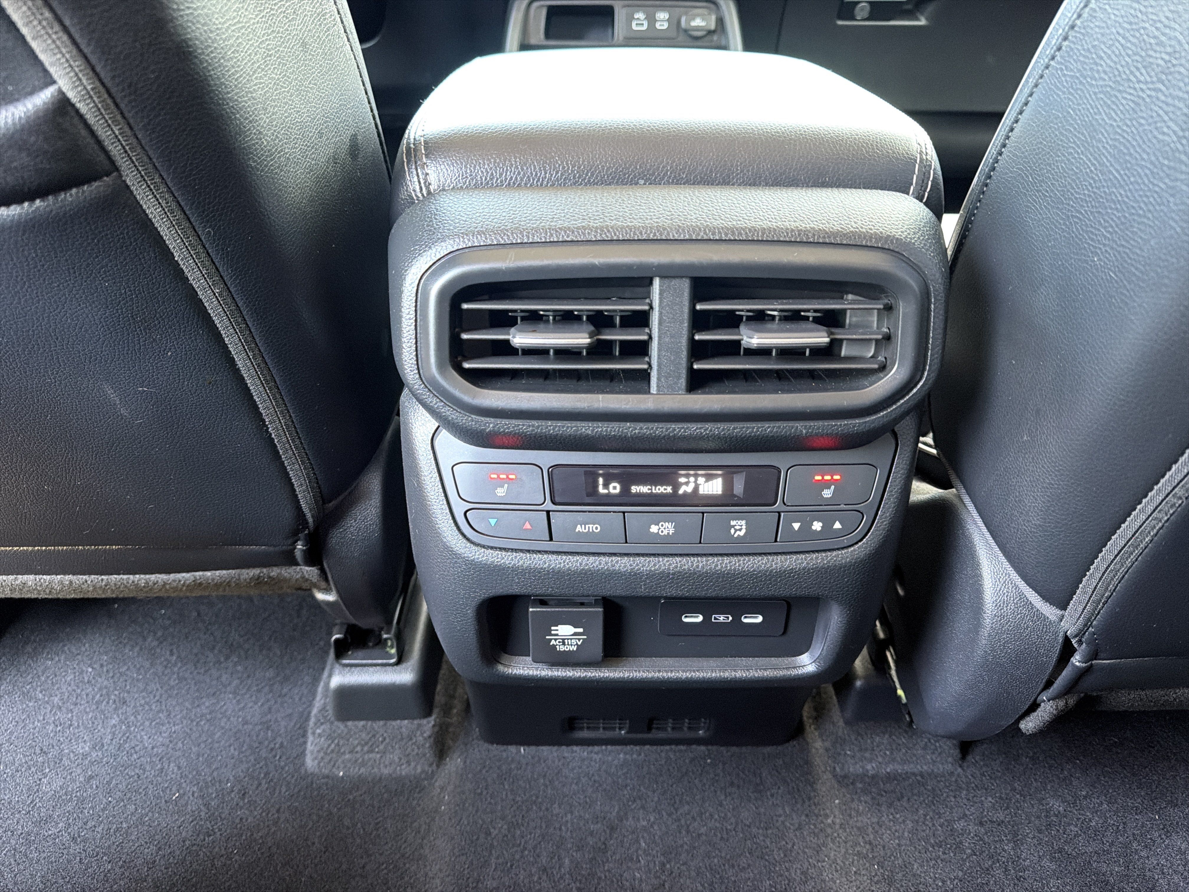 Used 2024 Honda Pilot Elite image 28
