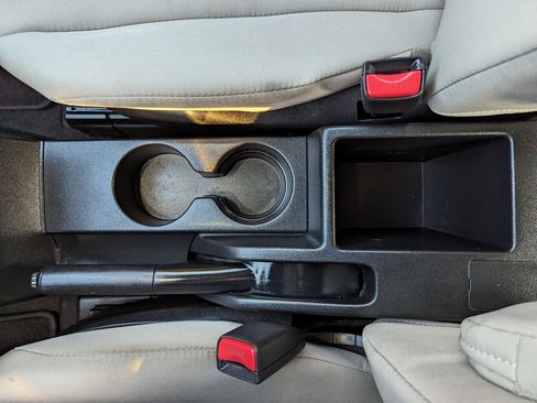 Used 2014 MAZDA MAZDA5 Sport image 26