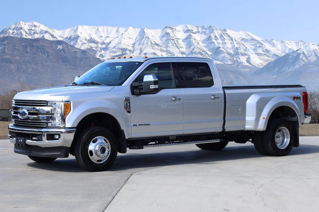 Used 2017 Ford F350 Lariat w/ Chrome Package AWD/4WD image 2