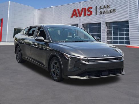 Used 2025 Kia K4 FWD image 3