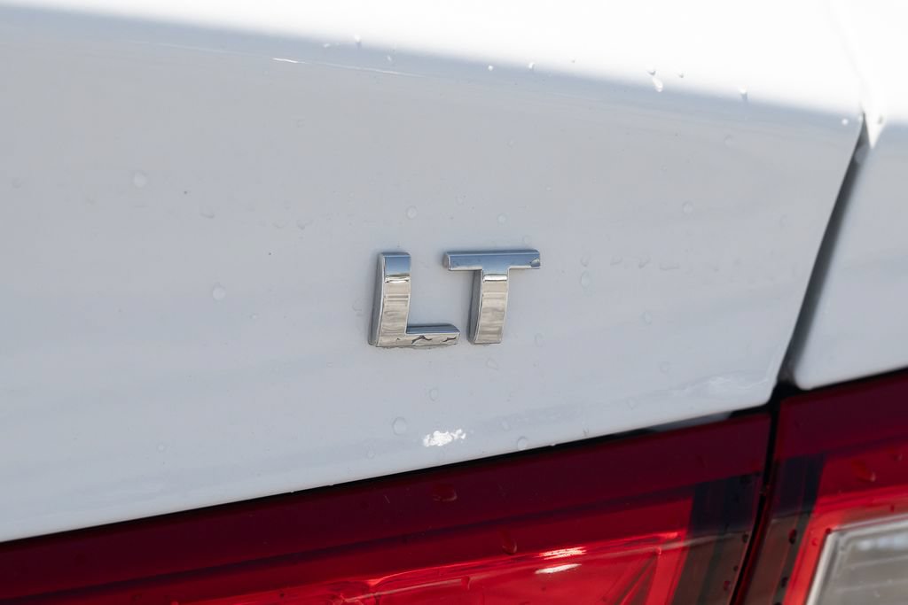 Used 2023 Chevrolet Malibu LT FWD image 14