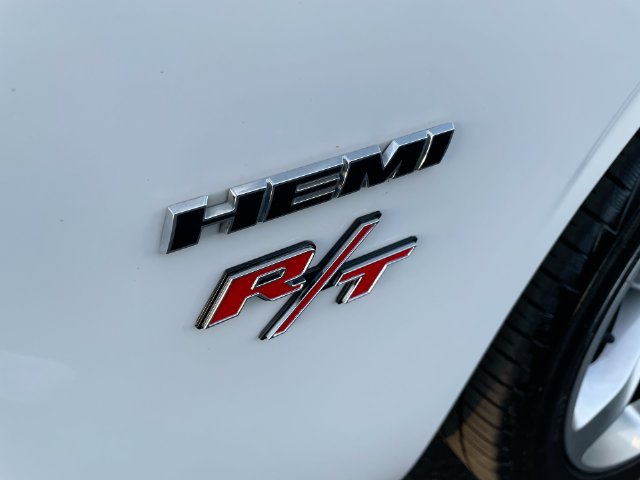 Used 2016 Dodge Challenger R/T RWD image 17