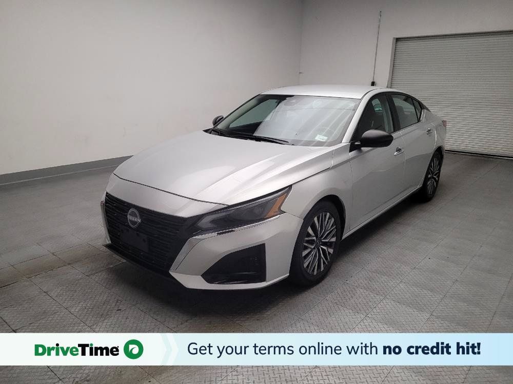 Used 2025 Nissan Altima 2.5 SV FWD image 1