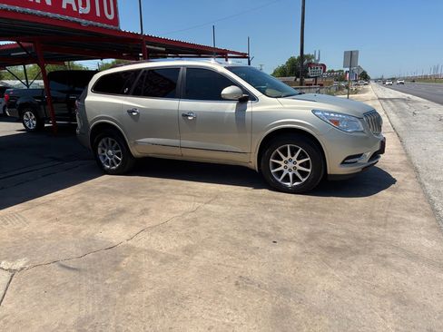 Used 2016 Buick Enclave Leather w/ Trailering Package FWD image 5