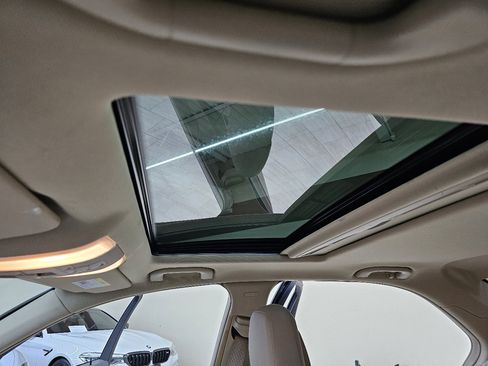 Used 2014 Mercedes-Benz C 250 Sedan w/ Premium 1 Package image 37