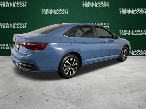 Used 2025 Volkswagen Jetta S image 5