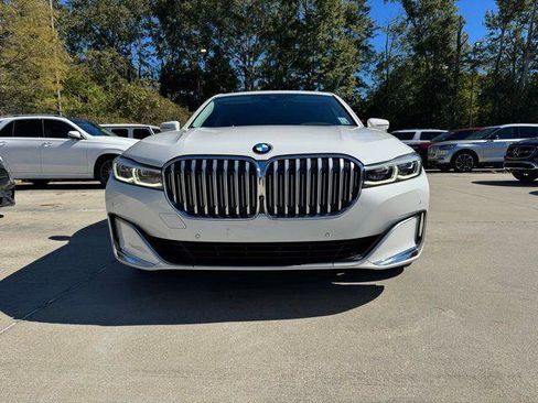 Used 2020 BMW 740i image 2