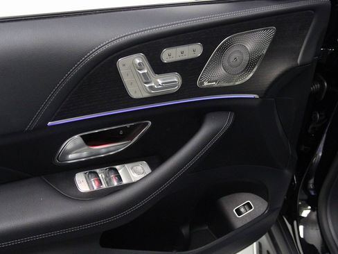 New 2026 Mercedes-Benz GLS 450 4MATIC image 16