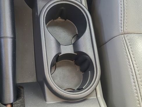 Used 2010 Jeep Wrangler Unlimited Sahara w/ Mopar Chrome Edition Group image 18