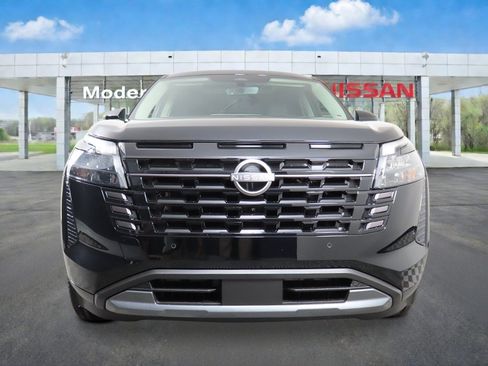 New 2026 Nissan Pathfinder SL w/ SL Premium Package (P04) AWD/4WD image 8