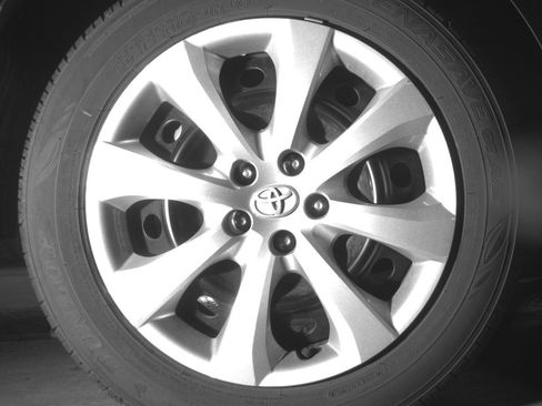 Used 2025 Toyota Corolla LE FWD image 15