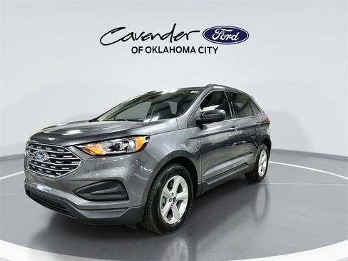 Used 2022 Ford Edge SE w/ Cargo Accessory Package image 4