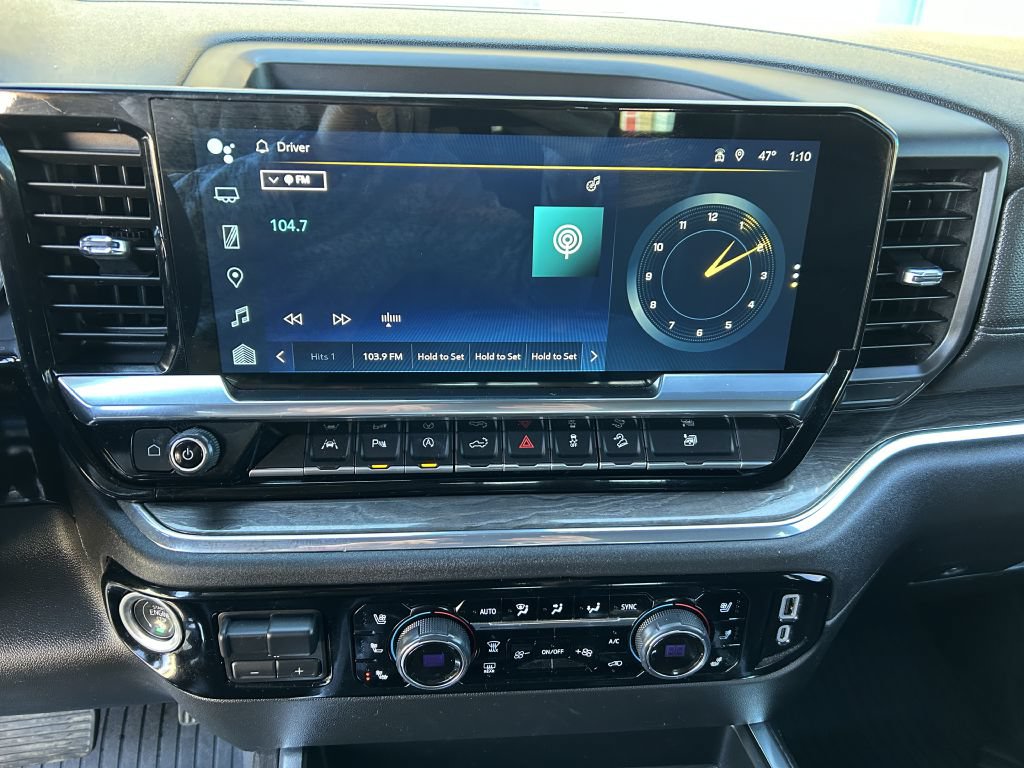 Used 2023 Chevrolet Silverado 1500 LTZ AWD/4WD image 15