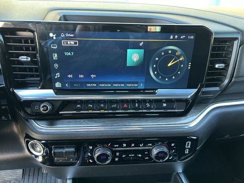 Used 2023 Chevrolet Silverado 1500 LTZ image 15