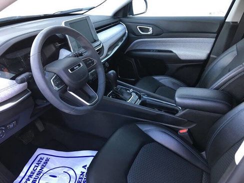 Used 2022 Jeep Compass Latitude image 19