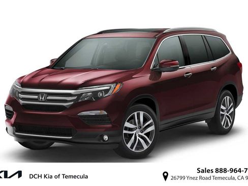 Used 2018 Honda Pilot Touring image 1