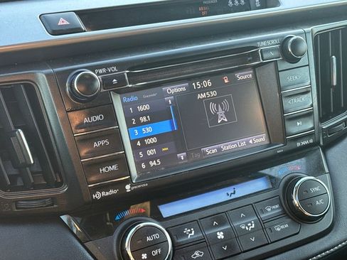 Used 2017 Toyota RAV4 XLE image 22