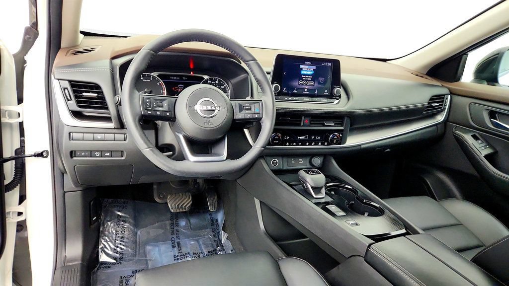 Used 2023 Nissan Rogue SV w/ SV Premium B Package FWD image 13