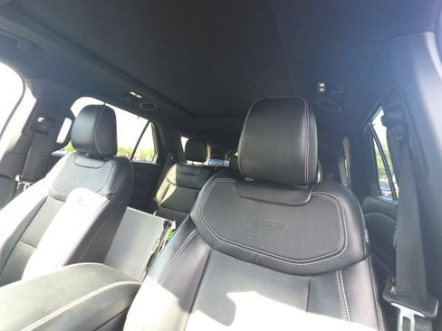 Used 2023 Ford Explorer ST w/ Equipment Group 401A AWD/4WD image 13