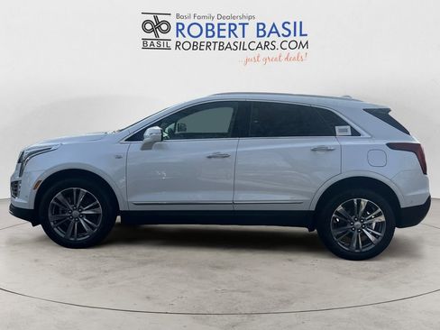 New 2026 Cadillac XT5 Premium Luxury image 2