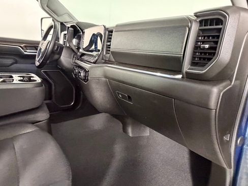 Used 2025 Chevrolet Silverado 2500 LT w/ Convenience Package image 30