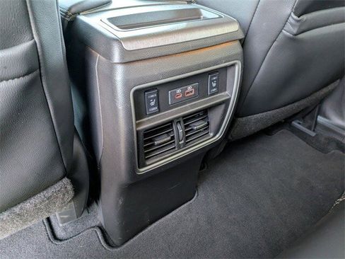 Used 2021 Nissan Rogue SV image 13