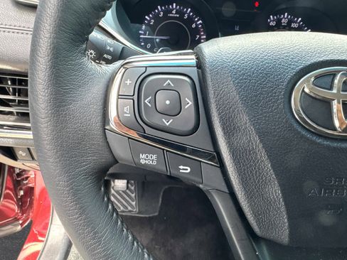 Used 2018 Toyota Avalon XLE FWD image 29