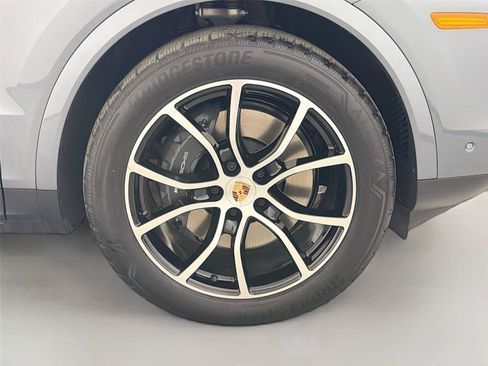 Certified 2026 Porsche Cayenne Coupe AWD/4WD image 14