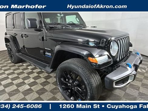 Used 2023 Jeep Wrangler Unlimited Sahara w/ Cold Weather Group AWD/4WD image 1